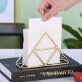 Moderne enkel trekantet papirhåndklædeholder